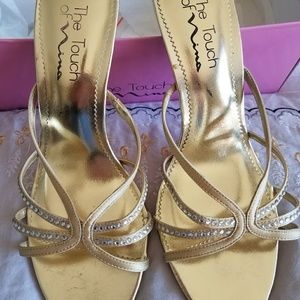 Nina Velero slides